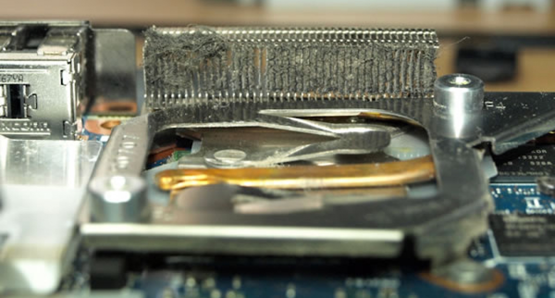 Nettoyez le radiateur de votre ordinateur portable
